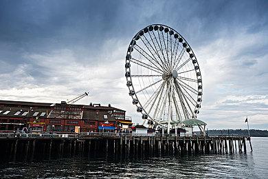 ROG Xbox Ally基础款和三年前的Steam Deck芯片相似